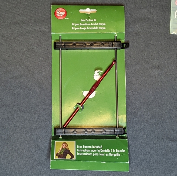 4 piece Yarn Bundle - Picture 2 of 9